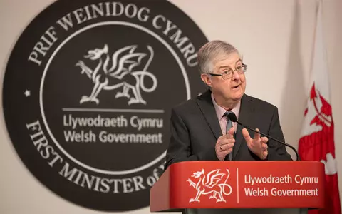 Welsh workers to be fined £60 for coming into the office in new Covid crackdown