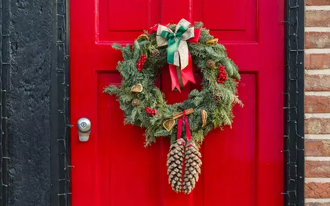 The UK government advises on celebrating a greener Christmas