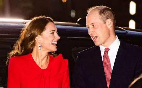 Duchess of Cambridge: Kate plays piano publicly for the first time alongside popstar Tom Walker 