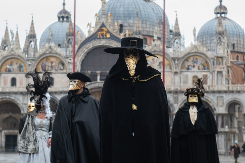 Carnival in Venice will take place, city authorities announced