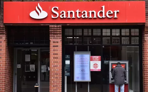 Santander bank error gives thousands an unexpected Christmas bonus