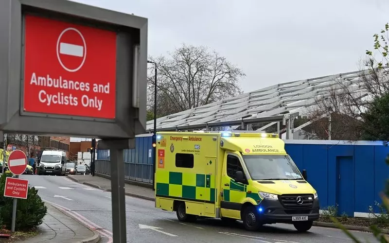 Boris Johnson: 9 na 10 pacjentów w szpitalach to osoby bez boostera