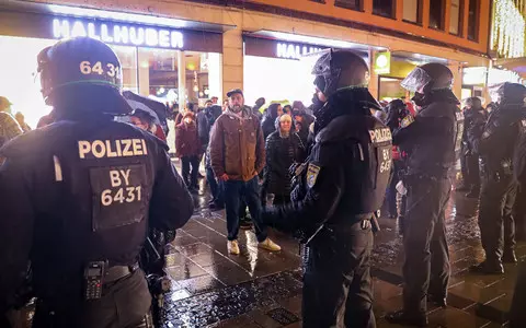 Germany: Riots during a coronasceptic demonstration in Munich