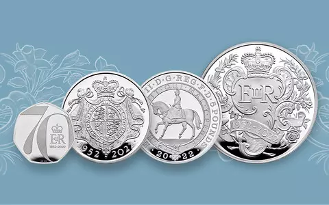 Royal Mint unveils commemorative coin of Queen on horseback for Platinum Jubilee