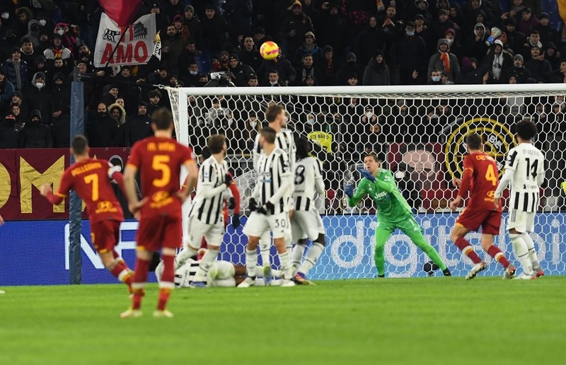 Italian league: Szczesny defends a penalty, Juventus beats Roma 4:3
