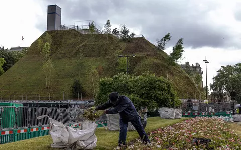 Marble Arch Mound: Much-mocked tourist attraction to close