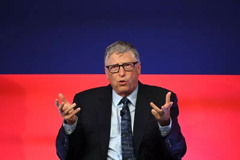 Bill Gates: Po Omikronie Covid może przypominać sezonową grypę