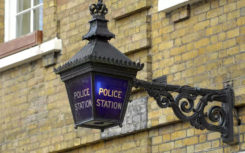Call to reopen police stations to reassure public