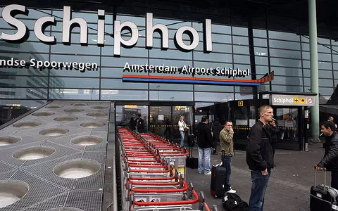 Netherlands: A stowaway hidden in the wheel arch of a plane arrived from South Africa