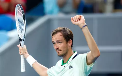 Australian Open: Medvedev's forced advance to the quarter-finals