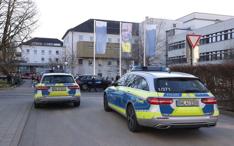 Napastnik, który strzelał na uniwersytecie w Heidelbergu, to 18-letni student biologii