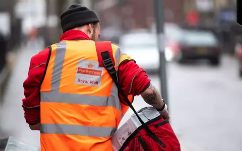 Royal Mail to cut jobs amid ongoing postal delays