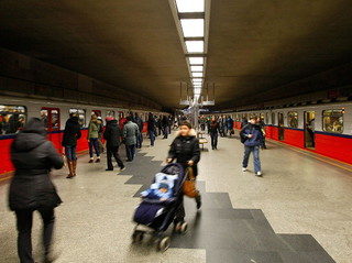 Which UE city has the most crowded tube?