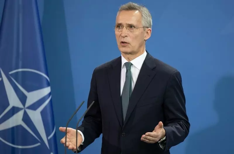 Szef NATO w "La Stampie": Jesteśmy gotowi zareagować na agresję, ale i na dialog z Rosją