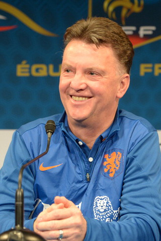 Louis van Gaal is Sky Bet's early favourite to replace David Moyes as Manchester United manager