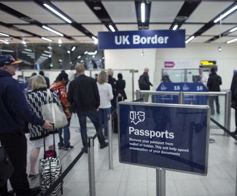 Wielka Brytania przed kolejną falą emigracji. Ludzie chcą zdążyć przed zamknięciem granic