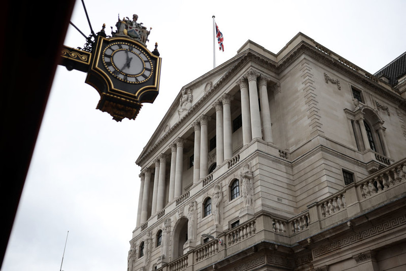 Bank Anglii znów podniósł stopę procentową - do 0,5 proc.