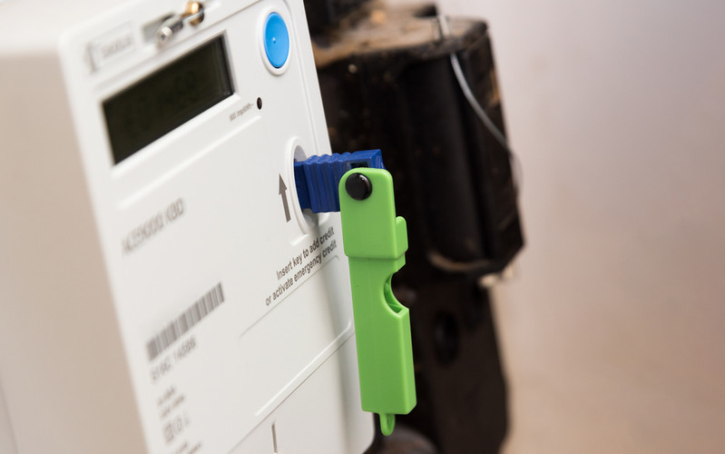 UK: Użytkownicy płacący za dostęp do energii w systemie prepaid odczuwają ciężar wysokich cen