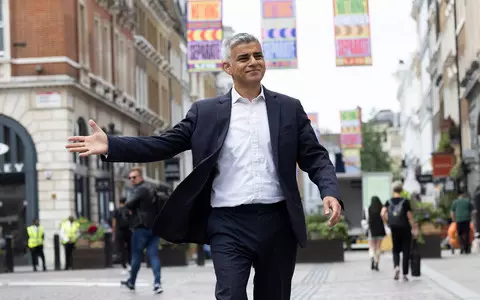 Sadiq Khan unveils plan to attract international visitors back to London