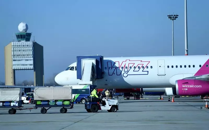 Wizz Air planuje zwiększyć liczbę oferowanych miejsc i samolotów w Polsce