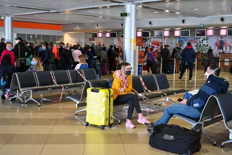 MSZ odradza podróże na Ukrainę, które nie są konieczne. Mieszkający tam Polacy liczą na pomoc rządu
