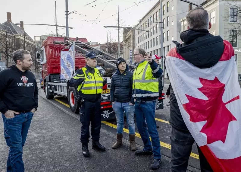 The mayor of The Hague disbanded the "freedom convoy" demonstration that blocked the parliamentary s