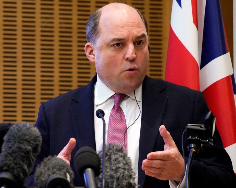 British Defense Minister: A 'whiff of Munich' of 1938 is felt from some in the West.