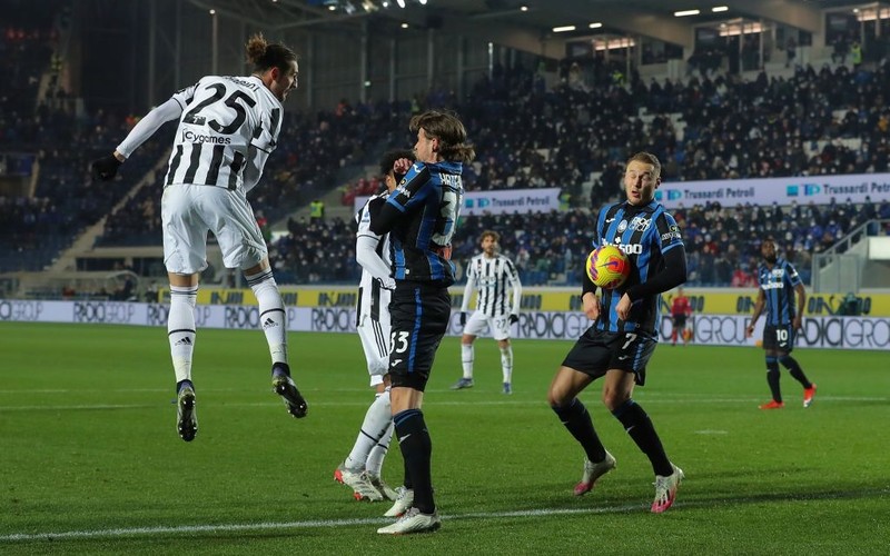 Liga włoska: Juventus uratował remis w doliczonym czasie gry