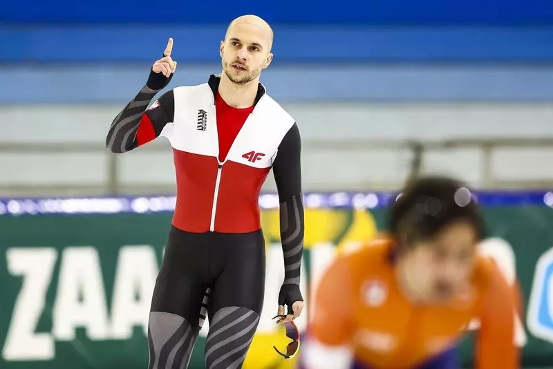 Pekin 2022: Piotr Michalski czwarty w łyżwiarskim wyścigu na 1000 m