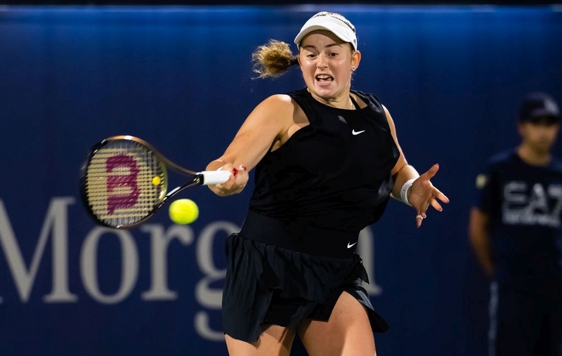 Turniej WTA w Dubaju: Pogromczyni Świątek w finale