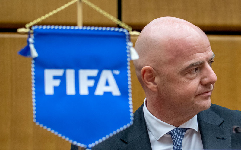 FIFA: Potępiamy użycie siły przez Rosję, będziemy monitorować sytuację