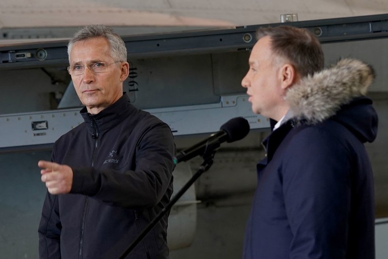 NATO nie zamierza wysyłać wojsk czy samolotów na Ukrainę