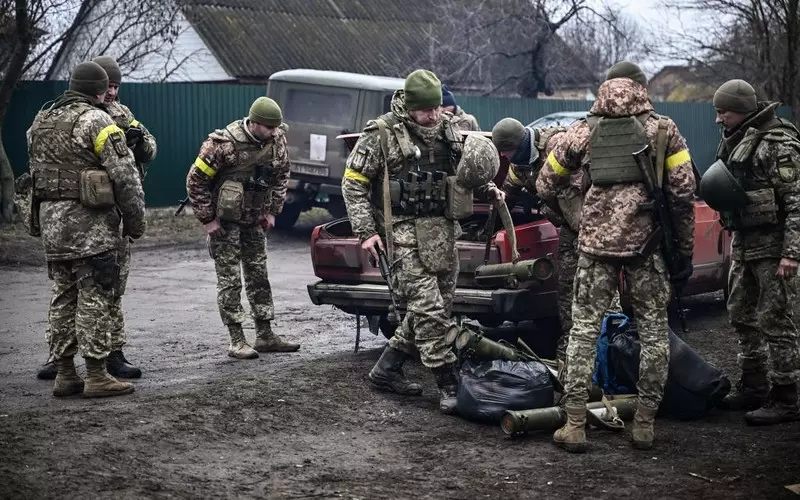 Doradca prezydenta Ukrainy: Armia rosyjska nie jest silna, ale długa. Zjemy ją powoli, jak salami