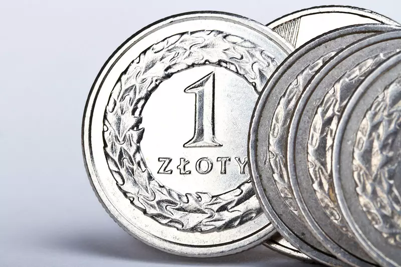 Polish zloty stronger this morning than yesterday evening