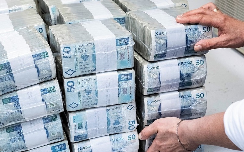 Polacy coraz częściej odczuwają symptomy depresji. Gospodarka traci na tym miliony złotych