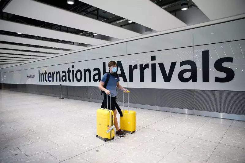 Heathrow to hire 12,000 staff for summer travel boom