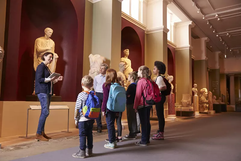 Naukowcy: Częste wizyty w muzeach wydłużają życie, ale nie polepszają wyników w nauce