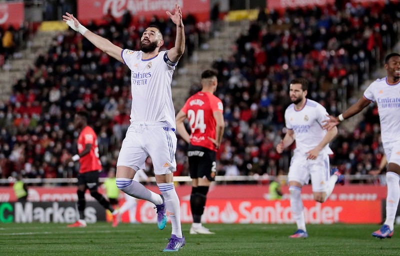La Liga: Real Madrid extended their lead, Benzema's record