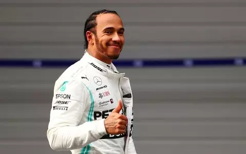 Formula 1: Hamilton will add mom's Larbalestier name to his