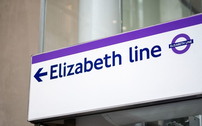 Londyn: Puste pociągi na linii Elizabeth. TfL sprawdza, czy wszystko działa bez zarzutu