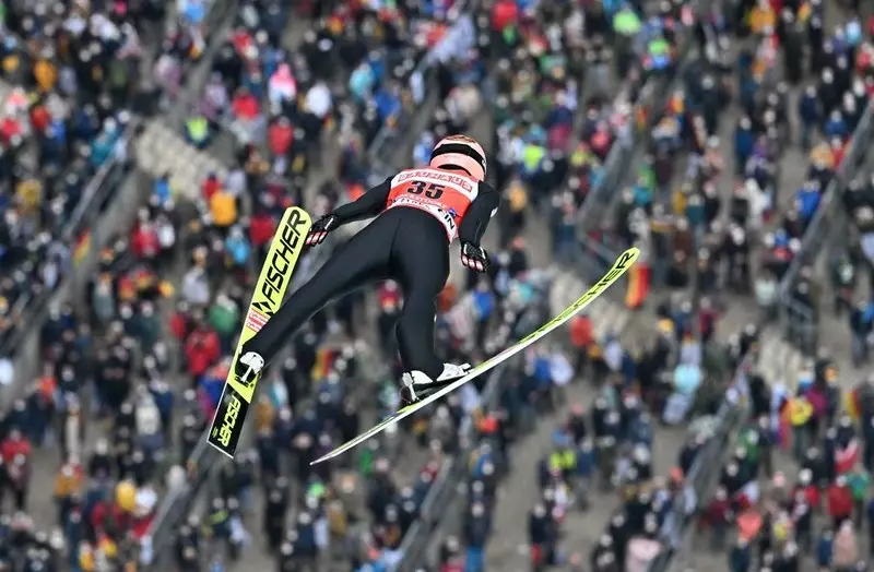 World Cup in ski jumping: Zyla fifth in Oberstdorf, Kraft triumphs