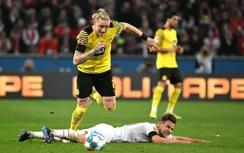 Budnesliga: BVB draw, Bayern flees