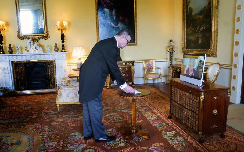 The new Polish ambassador submitted his credentials to Queen Elizabeth II