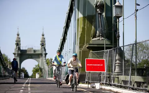 Hammersmith Bridge to remain partially open to cyclists and walkers