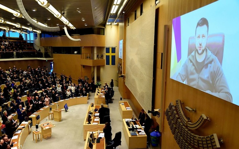 Zełeński in the Swedish parliament: You are in danger. The Russians can take Gotland