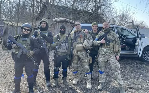 An American war veteran went to fight alongside Ukrainians. "He couldn't watch it on TV".