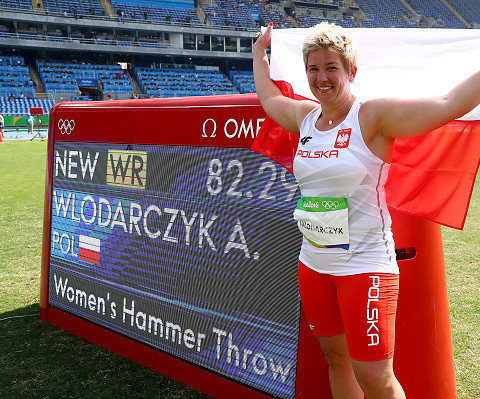 Poland's Anita Wlodarczyk wins gold medal in women's hammer throw