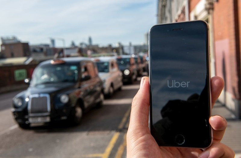 Londyn: Uber z nową licencją na 2,5 roku