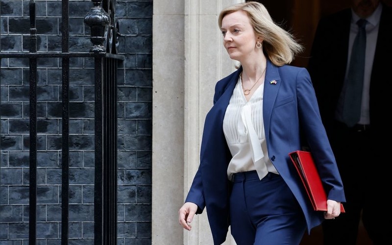 Liz Truss: You have to increase the pressure on Putin