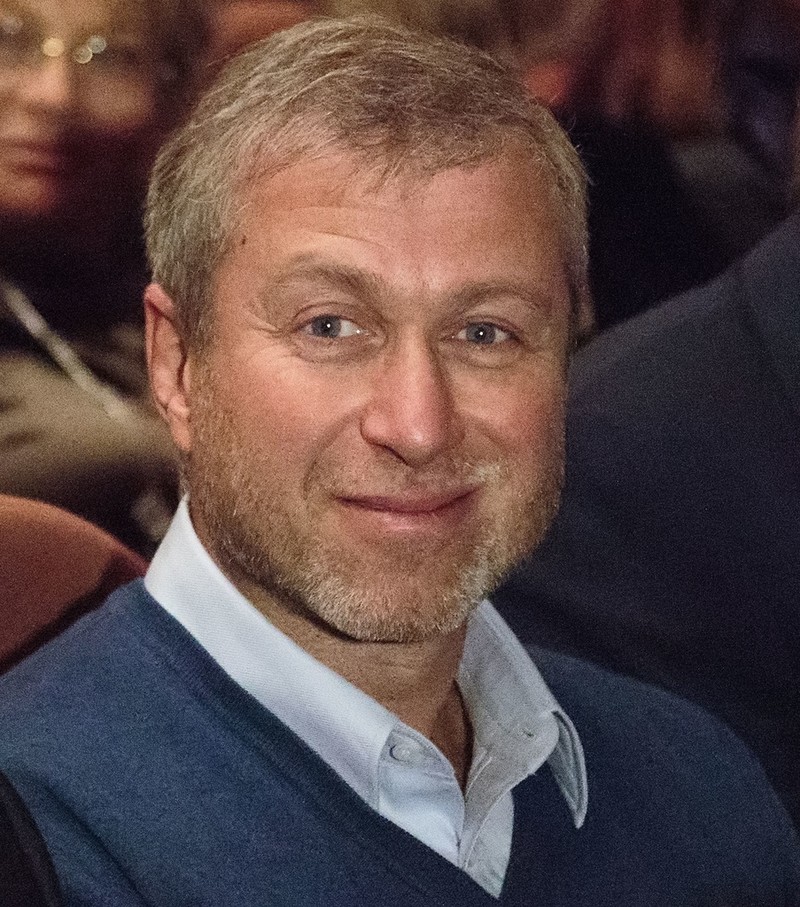 Roman Abramovich suffered 'suspected poisoning' at talks Published11 hours ago